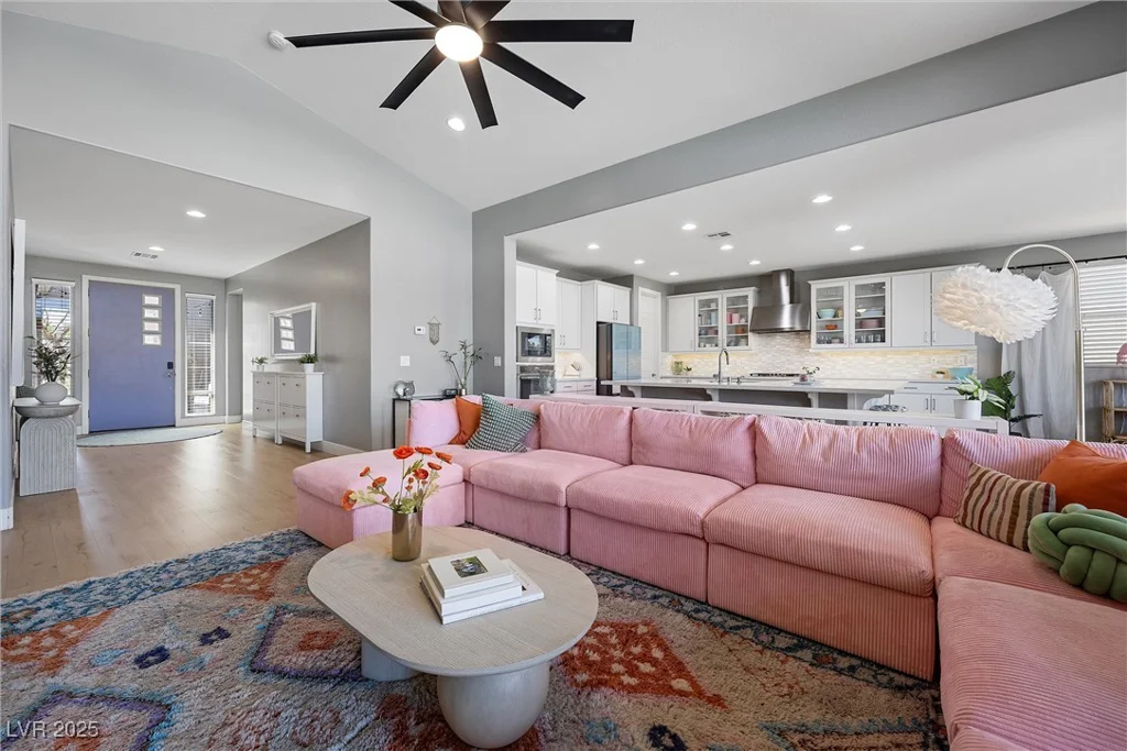 8440 Footpath, Las Vegas, NV 89166