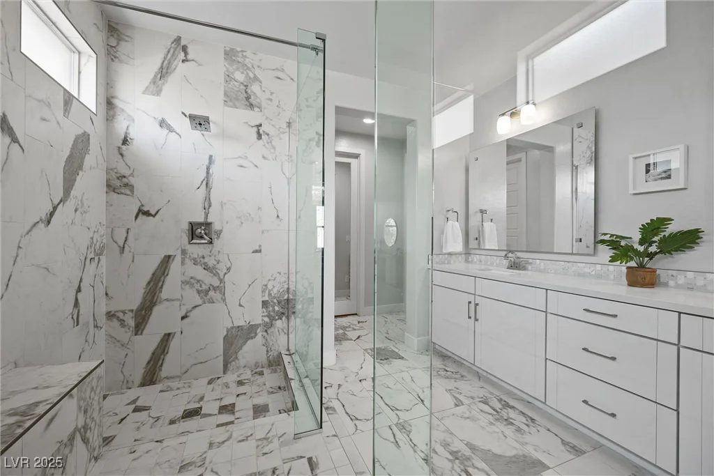 8440 Footpath, Las Vegas, NV 89166