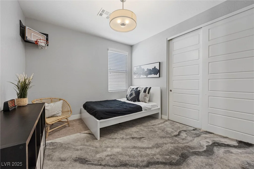 8440 Footpath, Las Vegas, NV 89166