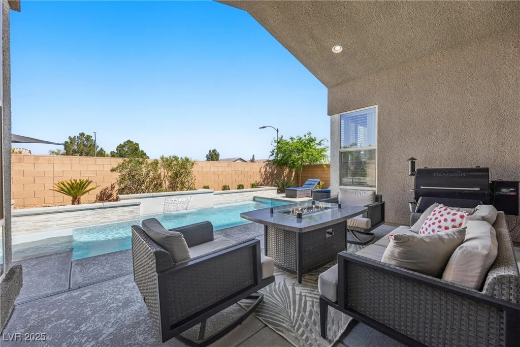8440 Footpath, Las Vegas, NV 89166