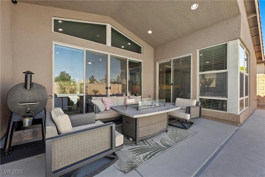 8440 Footpath, Las Vegas, NV 89166