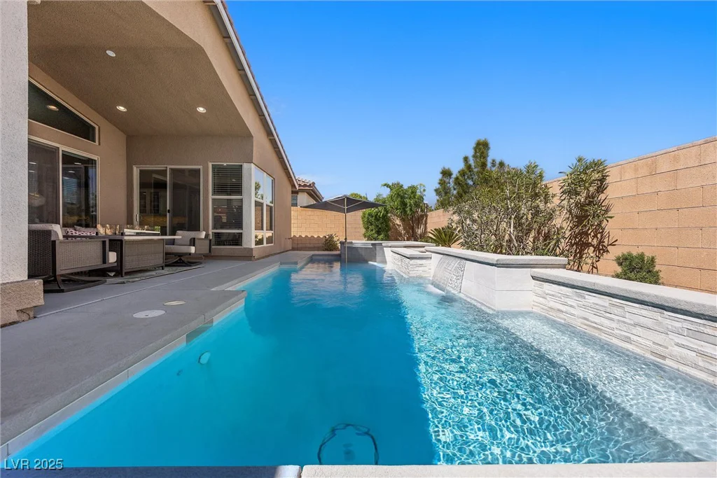 8440 Footpath, Las Vegas, NV 89166