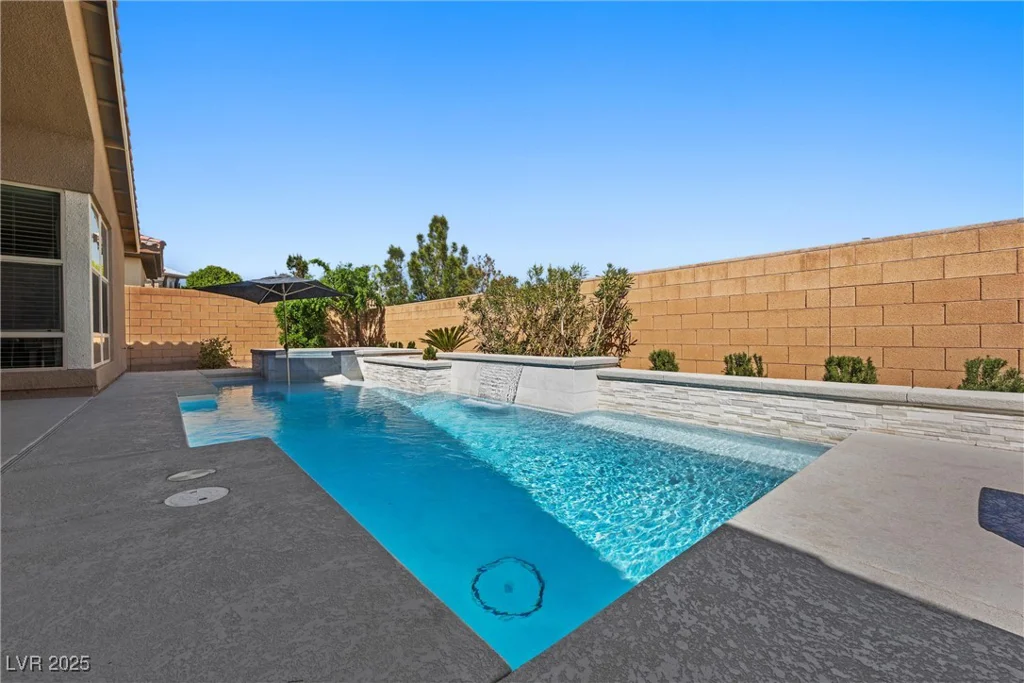 8440 Footpath, Las Vegas, NV 89166