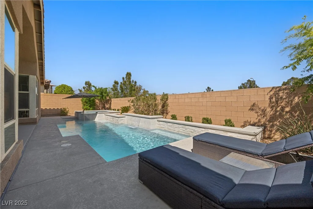 8440 Footpath, Las Vegas, NV 89166