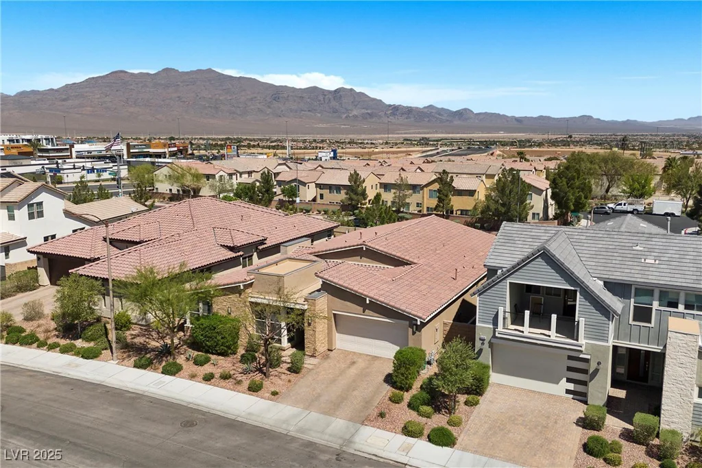 8440 Footpath, Las Vegas, NV 89166