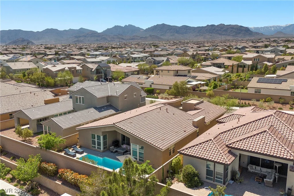 8440 Footpath, Las Vegas, NV 89166