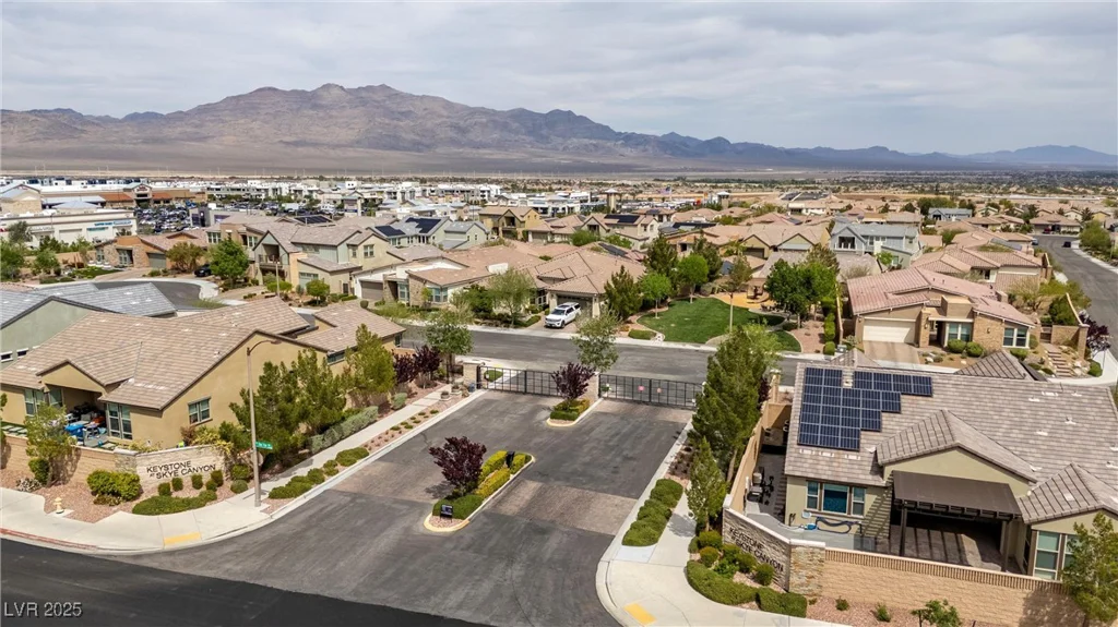 8440 Footpath, Las Vegas, NV 89166