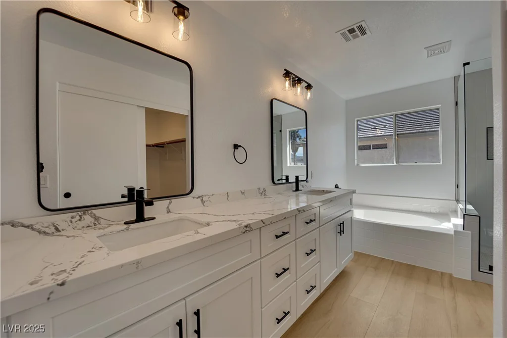 6078 Stone Hollow, Las Vegas, NV 89156