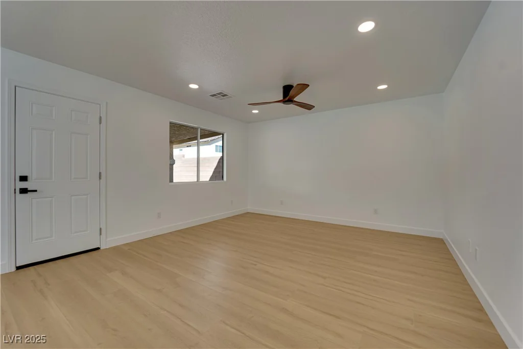 6078 Stone Hollow, Las Vegas, NV 89156
