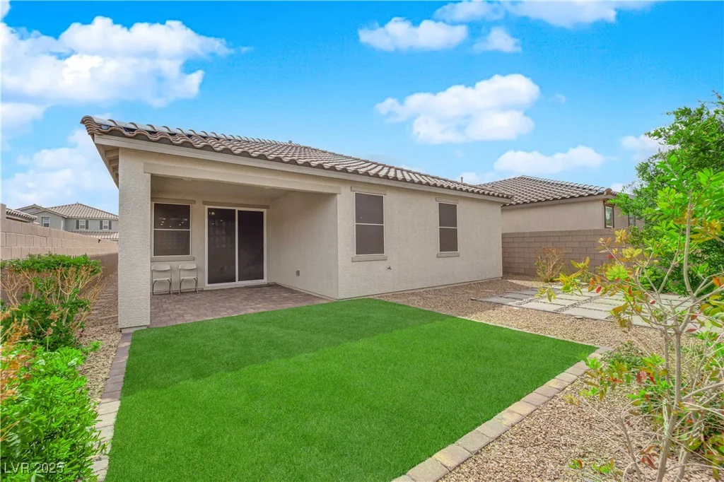 9559 Barnsley Point, Las Vegas, NV 89178