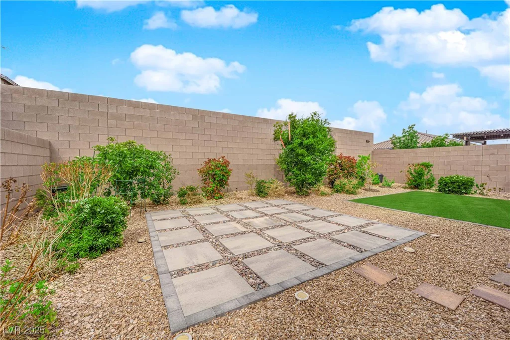 9559 Barnsley Point, Las Vegas, NV 89178