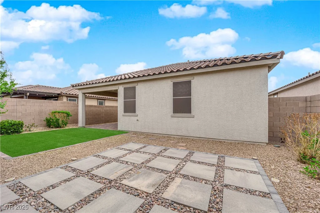 9559 Barnsley Point, Las Vegas, NV 89178