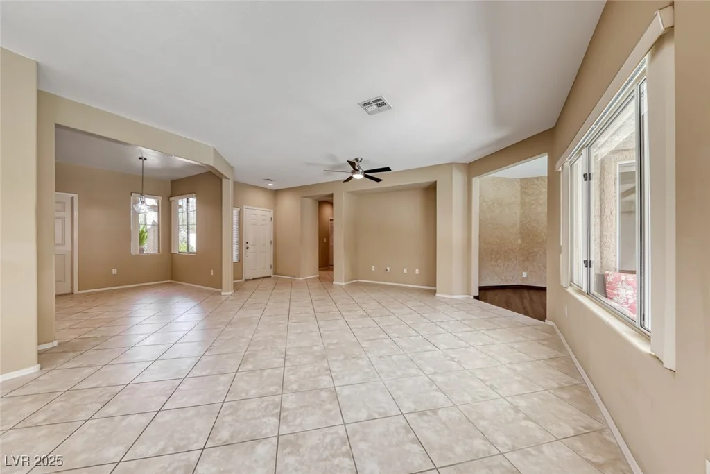 1862 Redwood Valley, Henderson, NV 89052