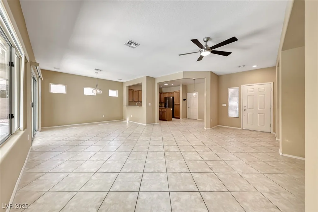1862 Redwood Valley, Henderson, NV 89052