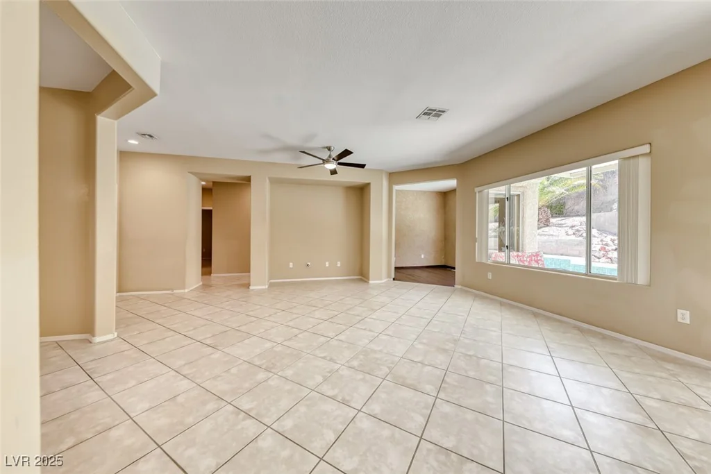 1862 Redwood Valley, Henderson, NV 89052