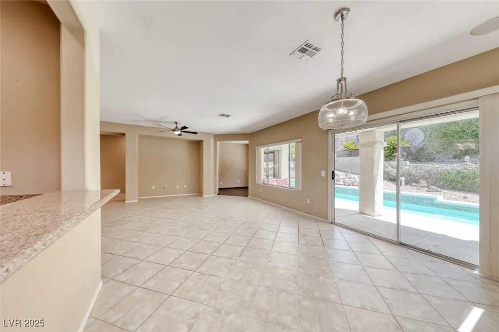 1862 Redwood Valley, Henderson, NV 89052