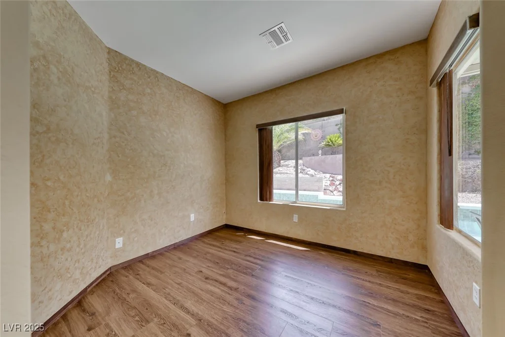 1862 Redwood Valley, Henderson, NV 89052