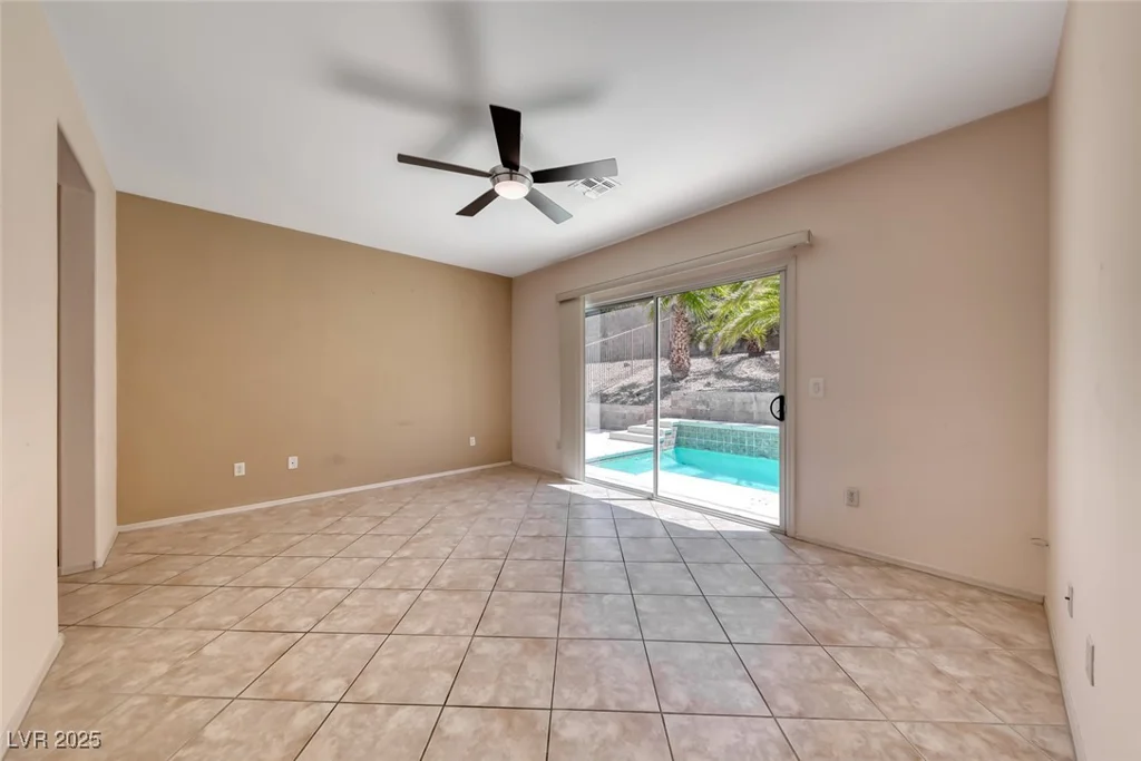 1862 Redwood Valley, Henderson, NV 89052