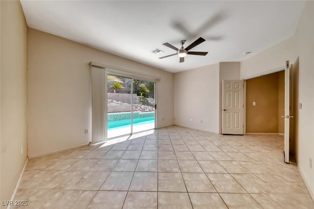 1862 Redwood Valley, Henderson, NV 89052