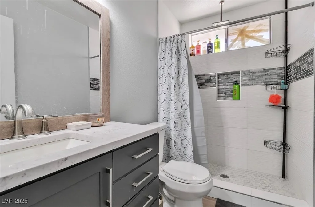 6388 Viking, Las Vegas, NV 89103