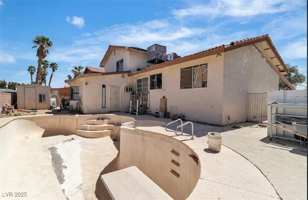 6388 Viking, Las Vegas, NV 89103