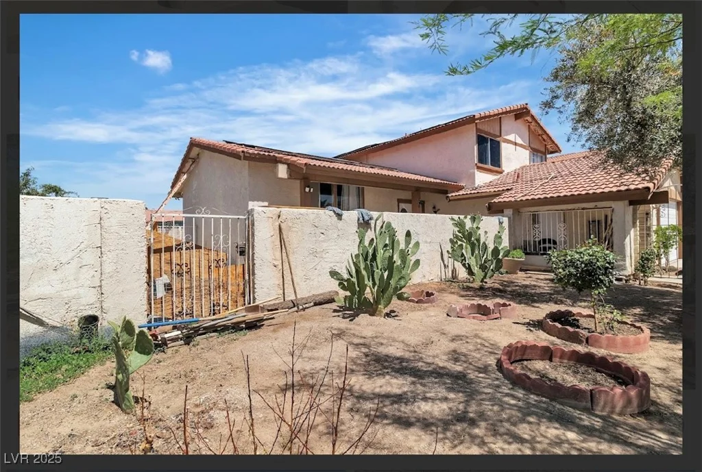 6388 Viking, Las Vegas, NV 89103