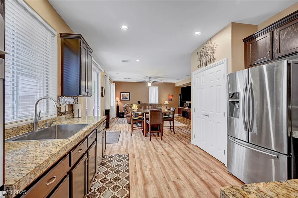 342 Shimmering Moon, Henderson, NV 89015