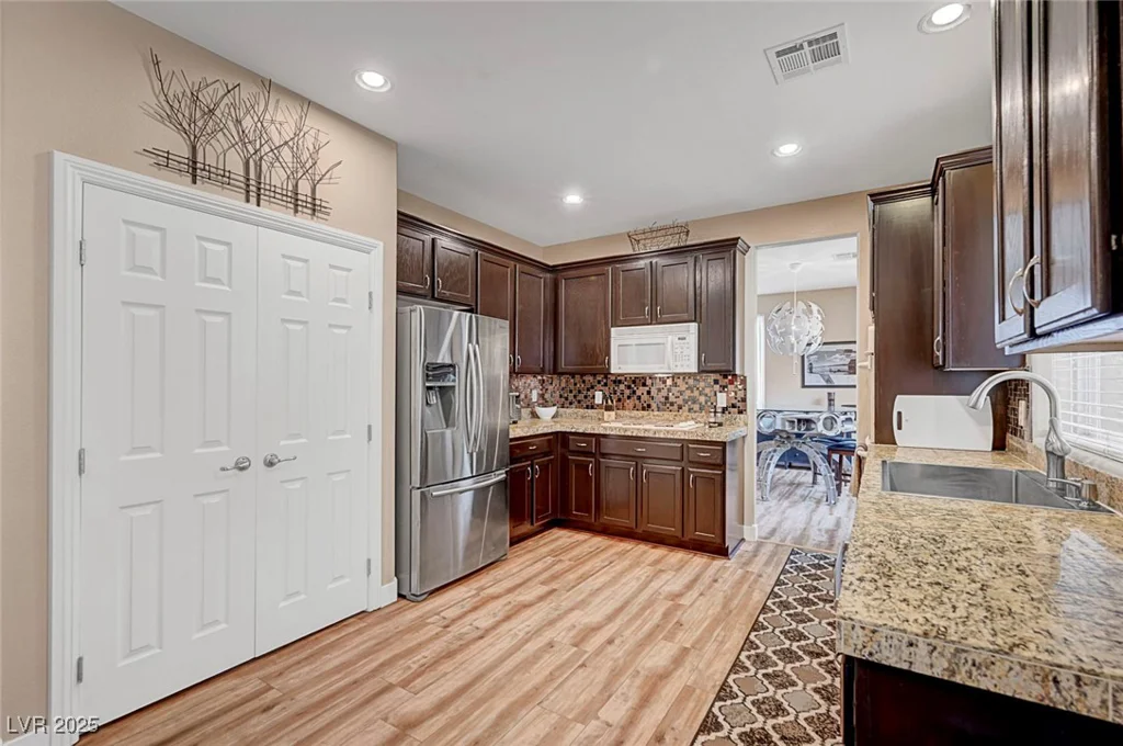 342 Shimmering Moon, Henderson, NV 89015