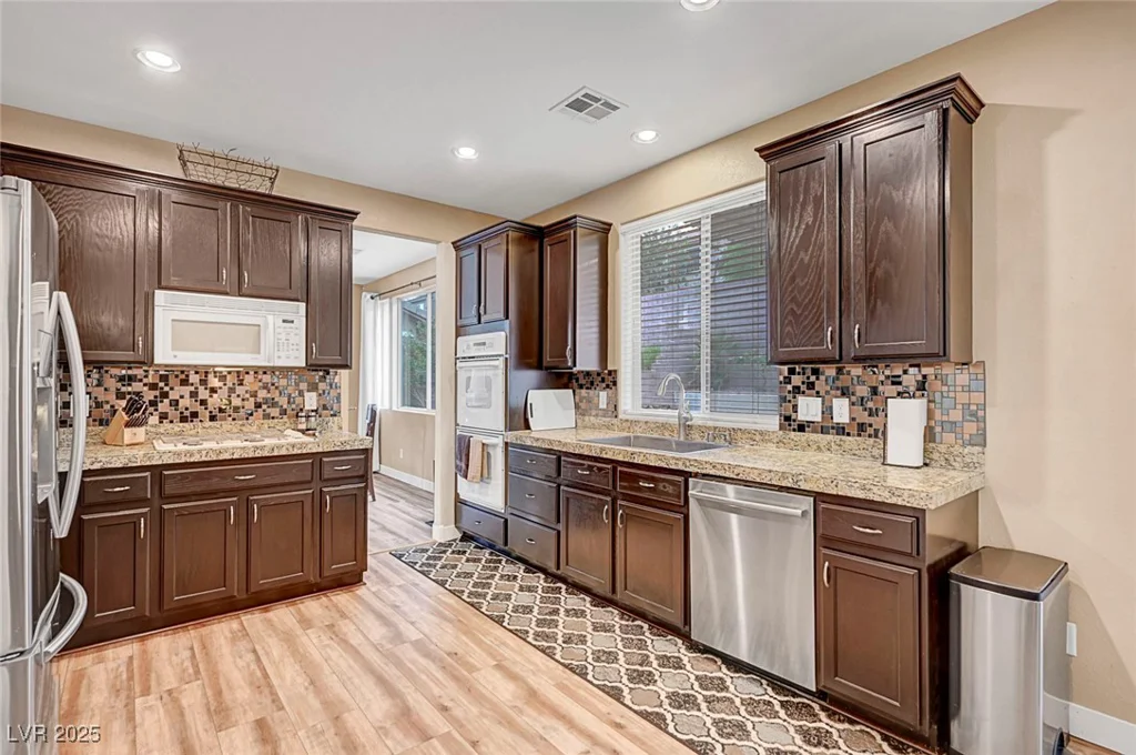 342 Shimmering Moon, Henderson, NV 89015