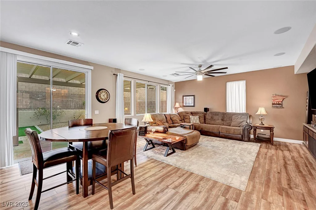 342 Shimmering Moon, Henderson, NV 89015