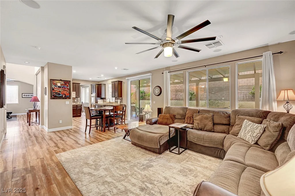 342 Shimmering Moon, Henderson, NV 89015