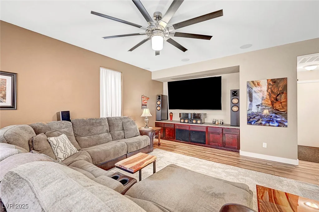 342 Shimmering Moon, Henderson, NV 89015