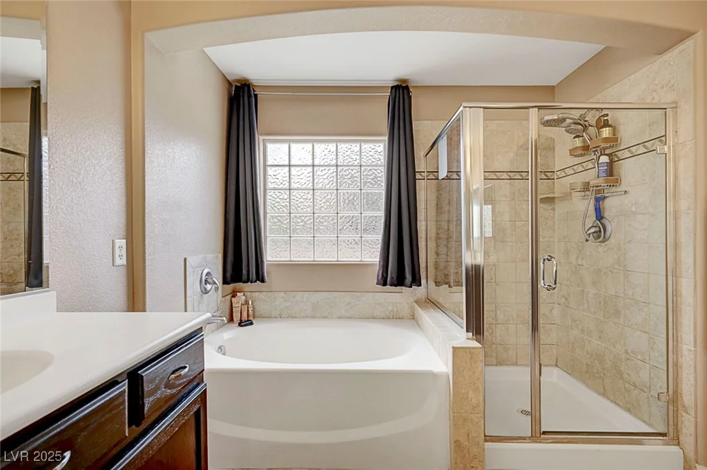 342 Shimmering Moon, Henderson, NV 89015