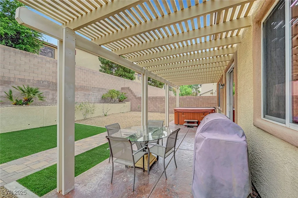 342 Shimmering Moon, Henderson, NV 89015