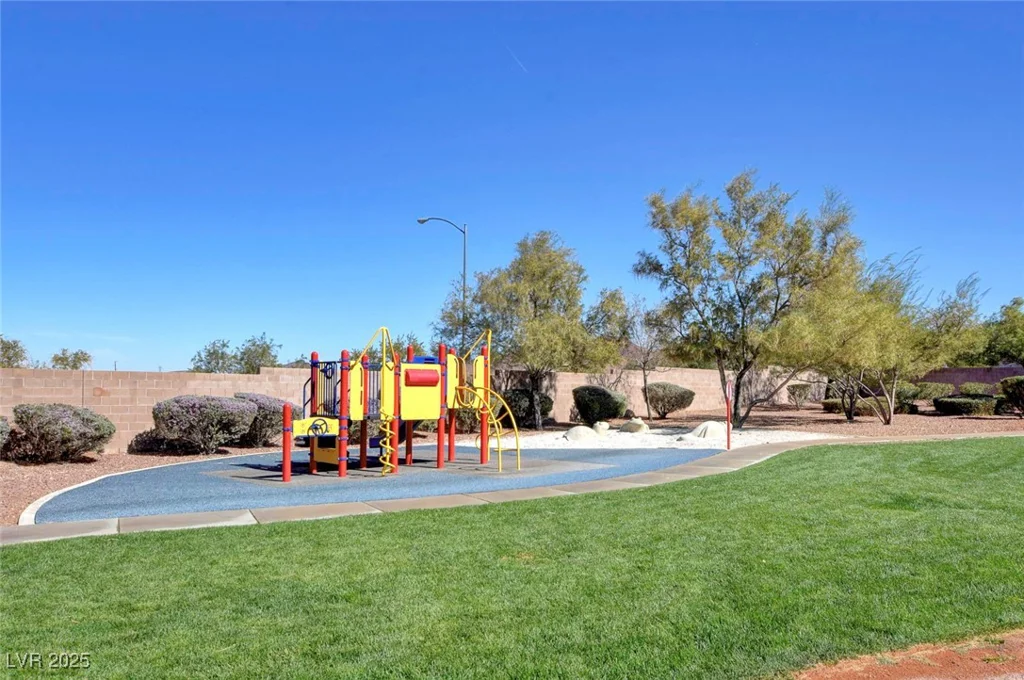 342 Shimmering Moon, Henderson, NV 89015