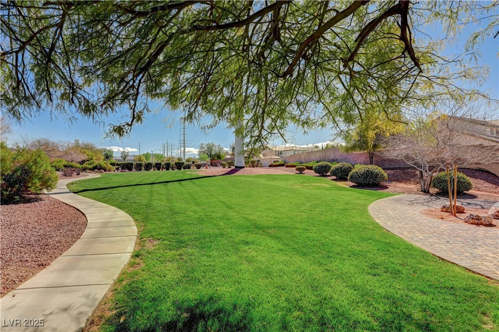 342 Shimmering Moon, Henderson, NV 89015
