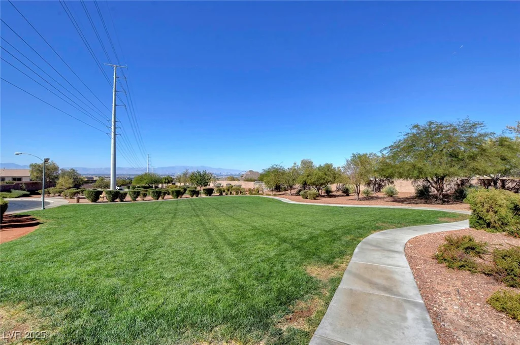 342 Shimmering Moon, Henderson, NV 89015