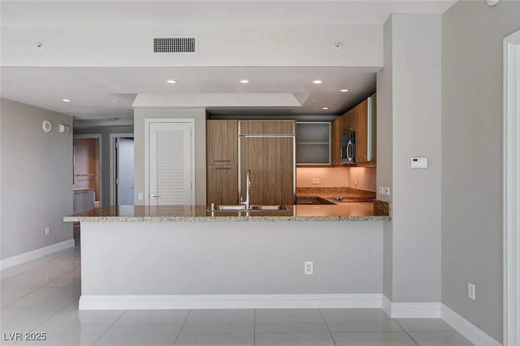 222 Karen, Las Vegas, NV 89109