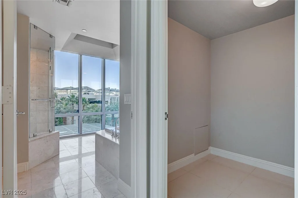 222 Karen, Las Vegas, NV 89109