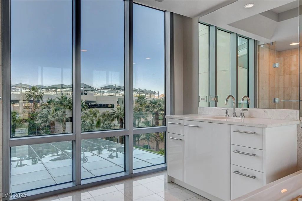 222 Karen, Las Vegas, NV 89109