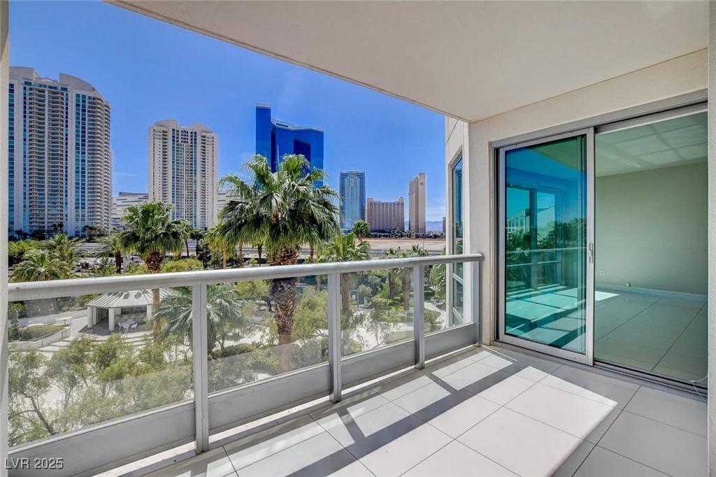 222 Karen, Las Vegas, NV 89109
