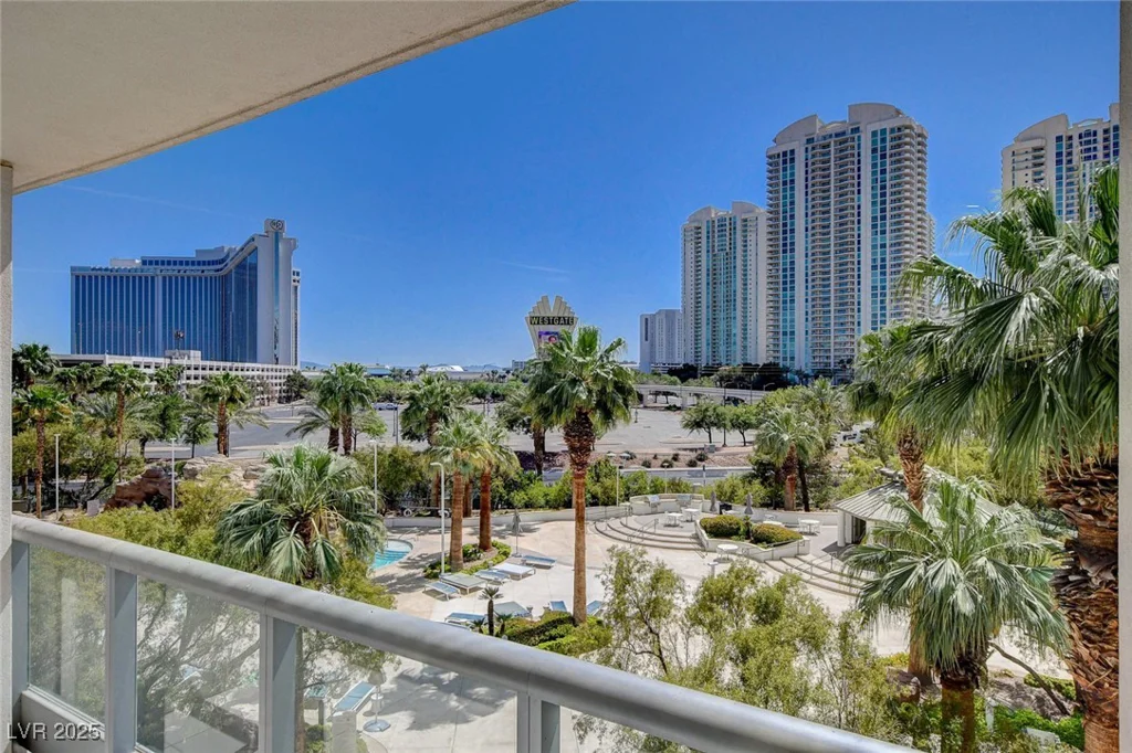 222 Karen, Las Vegas, NV 89109