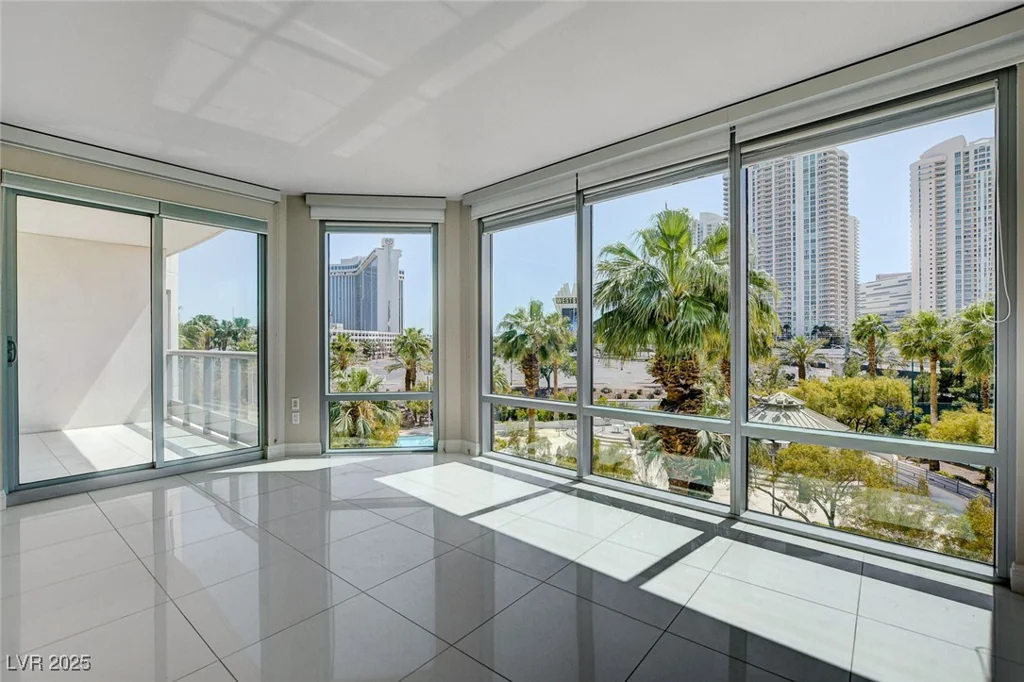 222 Karen, Las Vegas, NV 89109