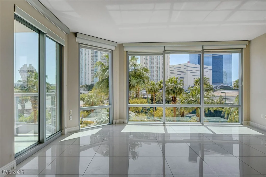 222 Karen, Las Vegas, NV 89109