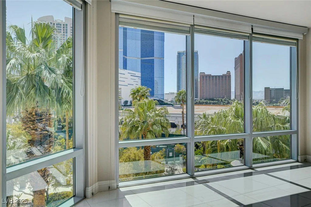 222 Karen, Las Vegas, NV 89109