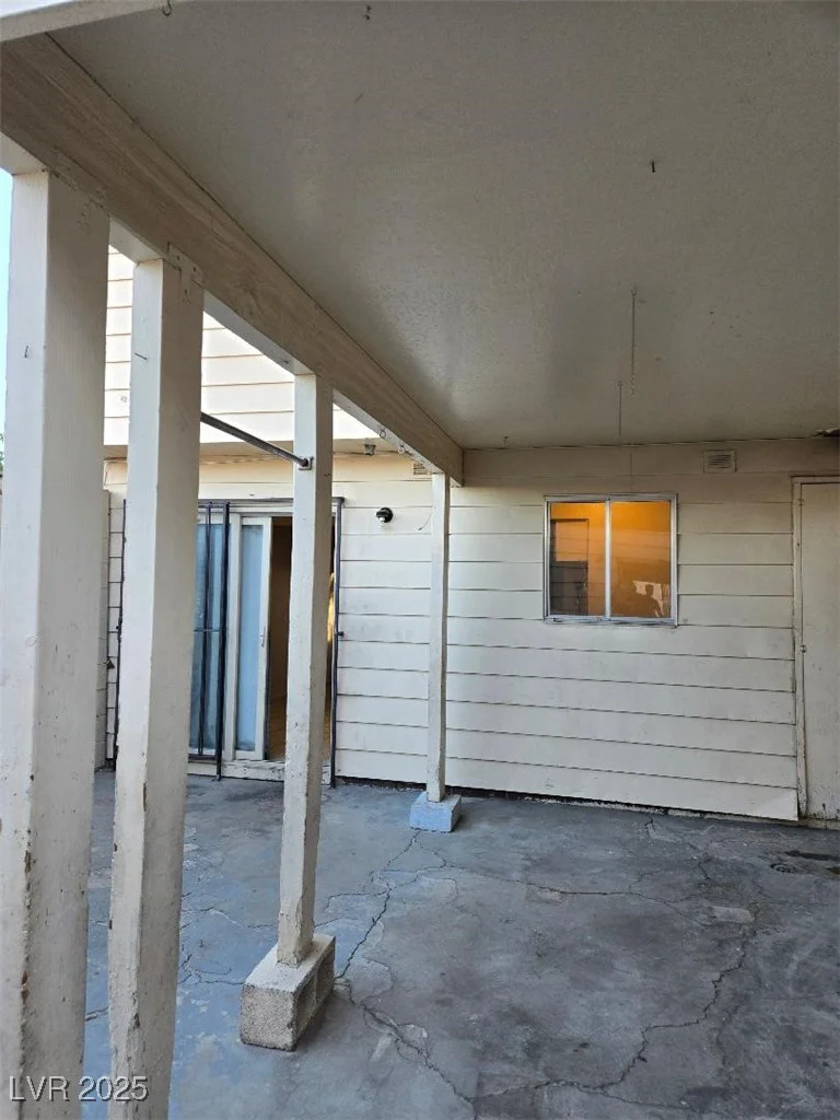5024 Larkspur, Las Vegas, NV 89120