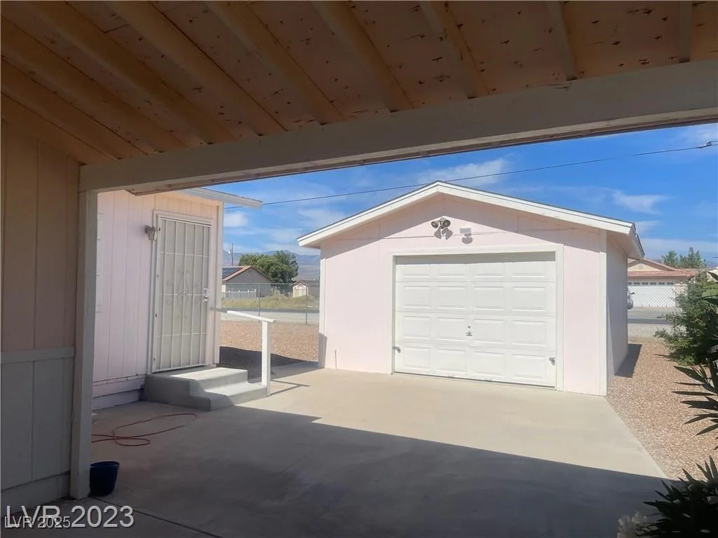 1221 Comstock, Pahrump, NV 89048