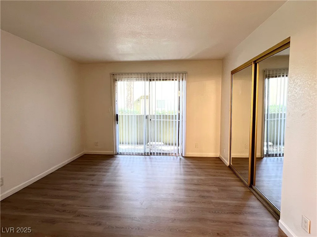 1856 Decatur, Las Vegas, NV 89108