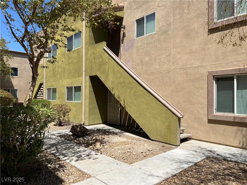 1856 Decatur, Las Vegas, NV 89108