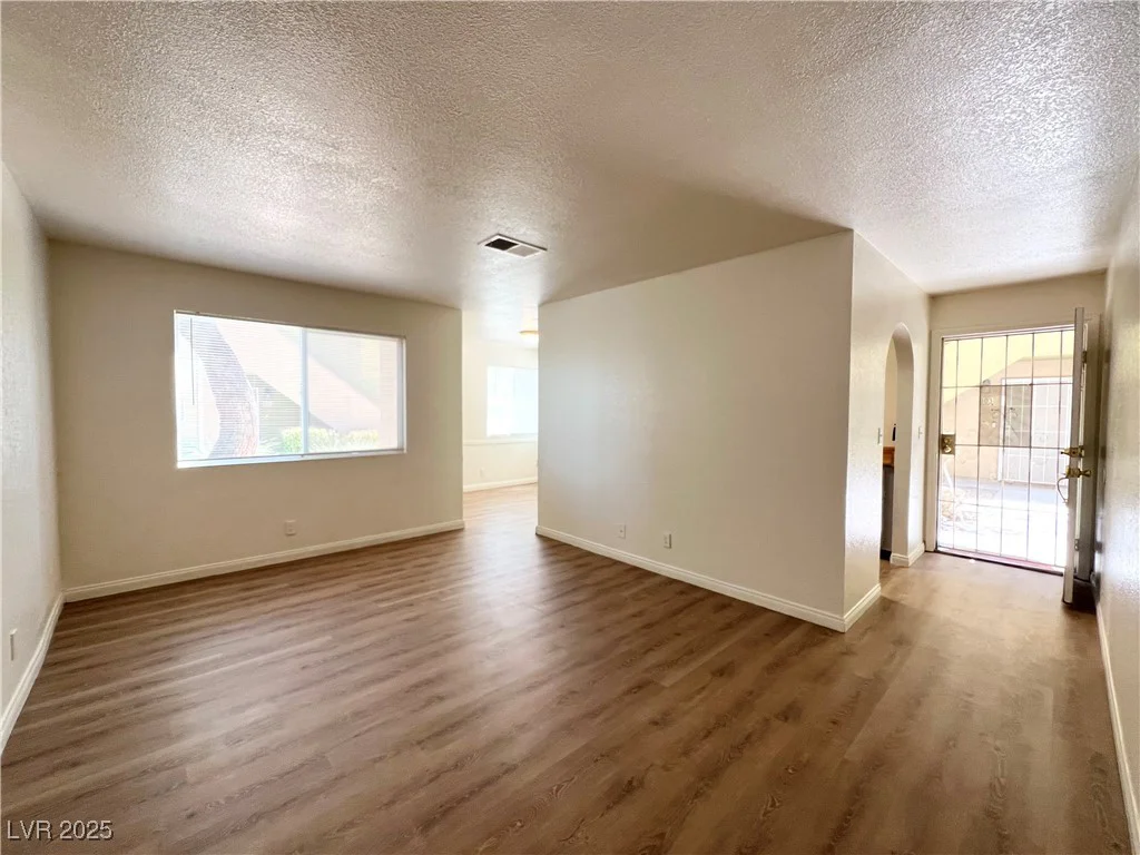 1856 Decatur, Las Vegas, NV 89108